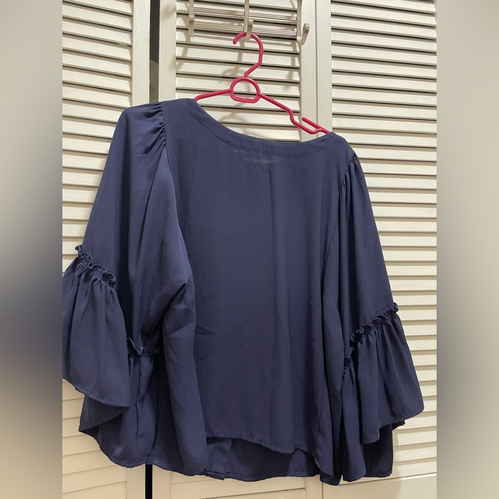 Saks fith ave oversized sleeves top